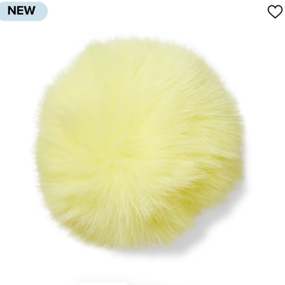 5/$30🎈 Crocs jibbitz‎ yellow puff ball shoe charm